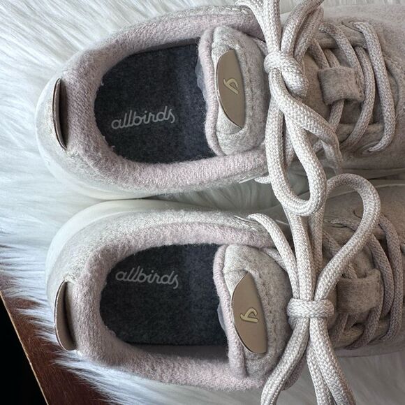 Allbirds Women's Wool Runner Mizzle in Stony Cream Size 8 - Picture 8 of 13